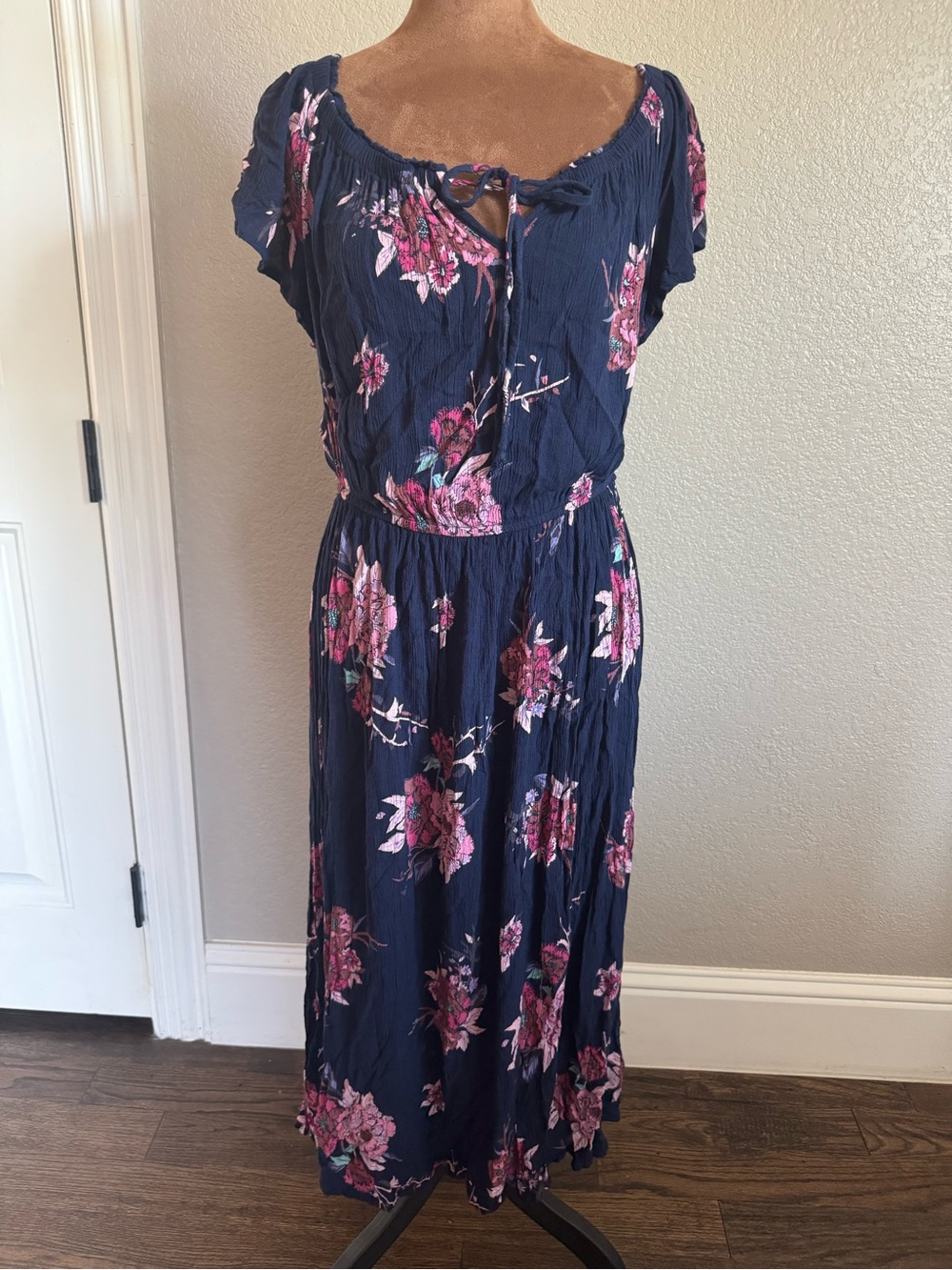 Patrons of Peace Floral Midi Dress L Navy Pink Boho Rayon Flutter Sleeve